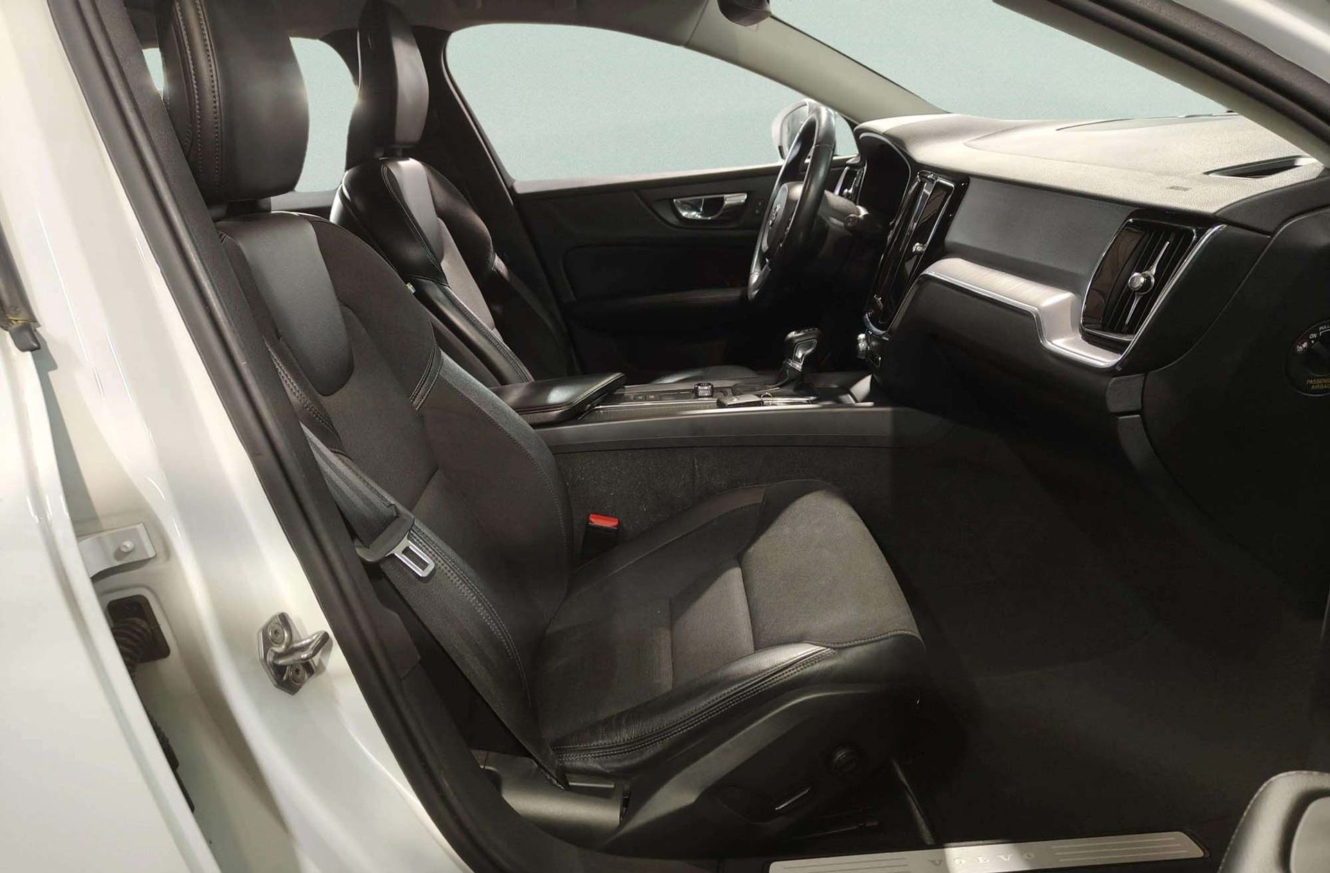 Volvo V60 D4 AWD - foto 22