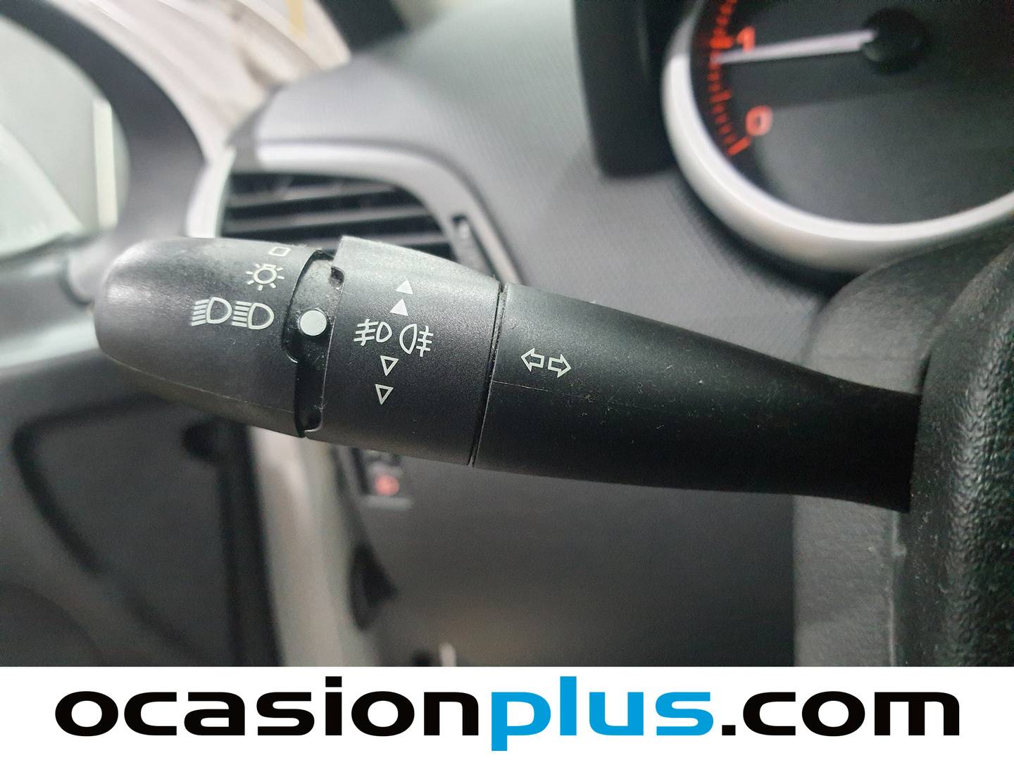 Peugeot 207 + Peugeot 207+ 1.4 HDI FAP (68 CV) de segunda mano