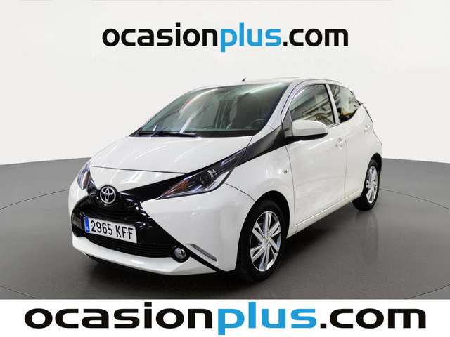 Toyota Aygo 1.0 70 x-play (69 CV) de segunda mano