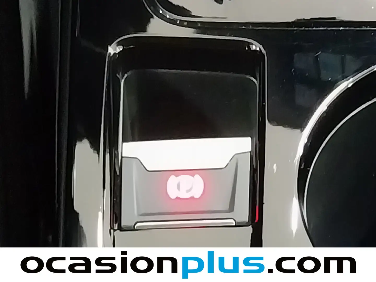 Foto Peugeot 2008 Peugeot 2008 PureTech 130 S&S Allure Pack EAT8 (130 CV)