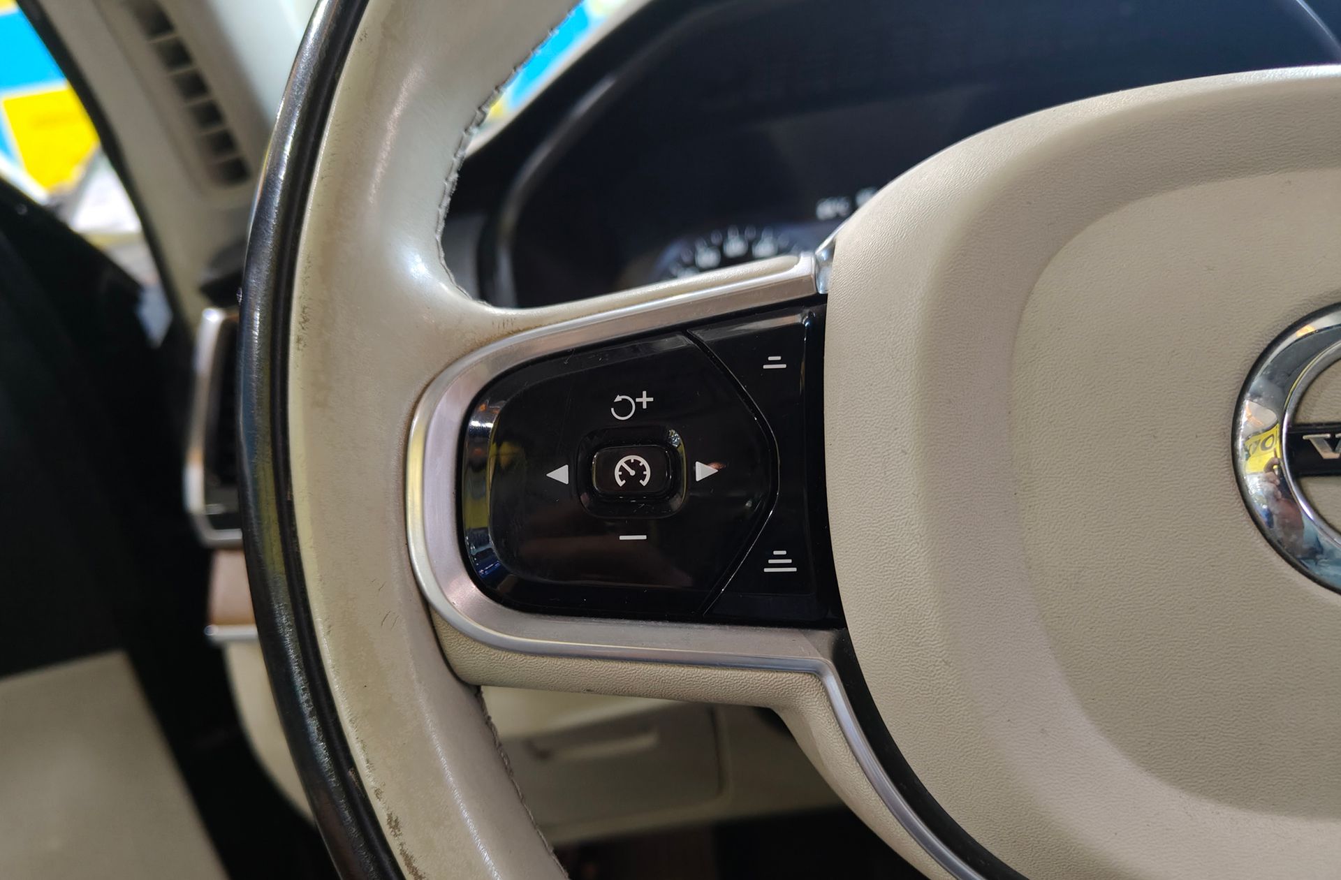 Volvo XC90 D5 Inscription AWD 7 plazas - foto 35
