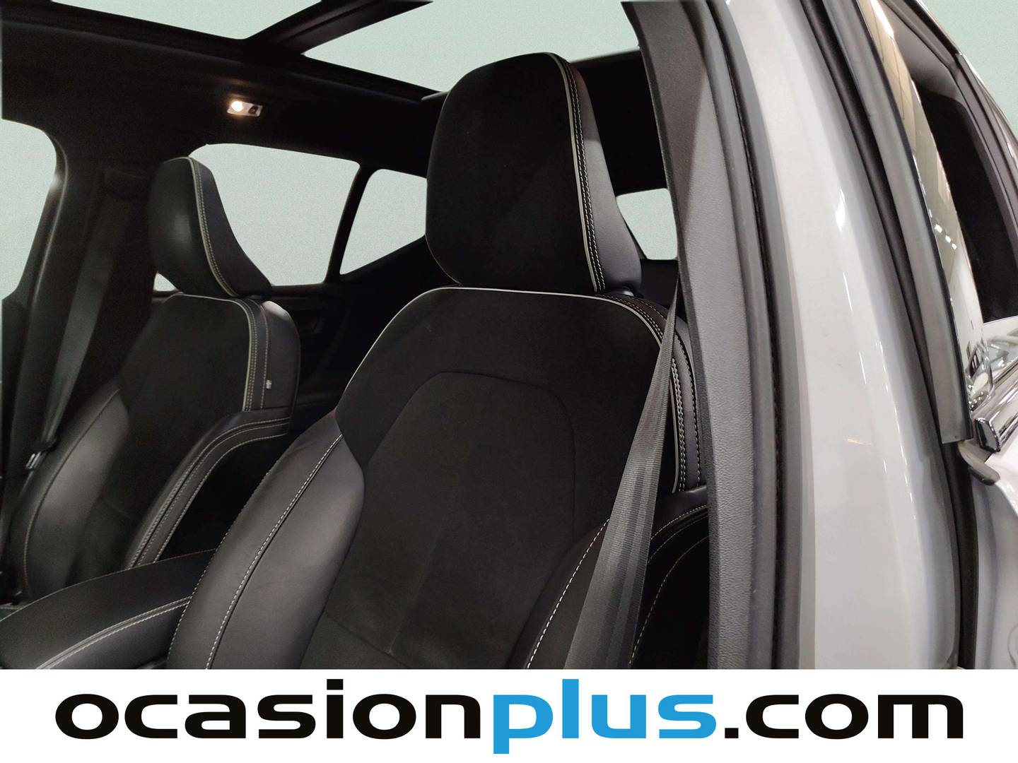 Volvo XC40 Volvo XC40 T2 R-Design Auto (129 CV) seminuevo