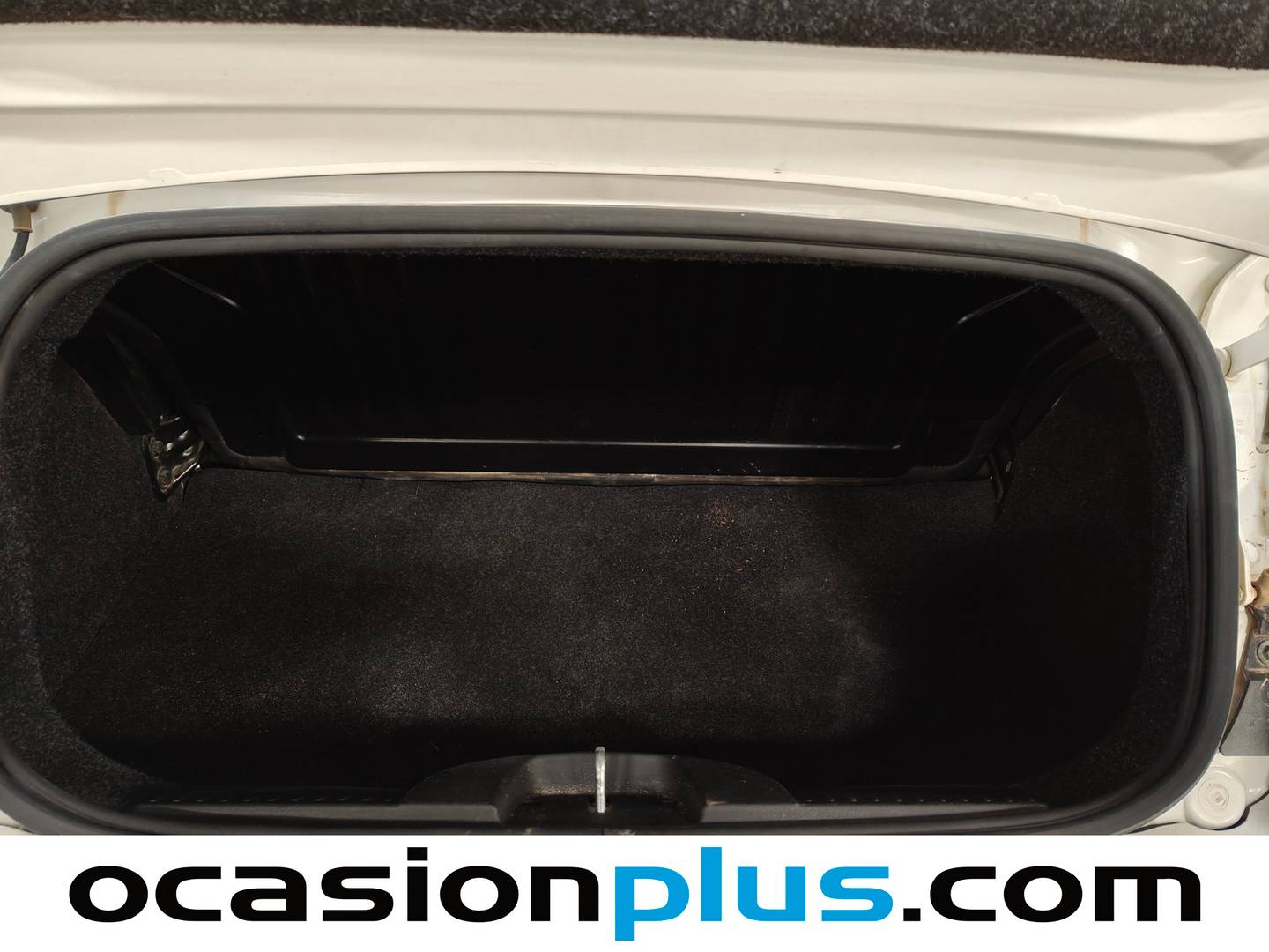 Fotos maletero Fiat 500C Fiat 500C 1.0 Hybrid Connect (70 CV)