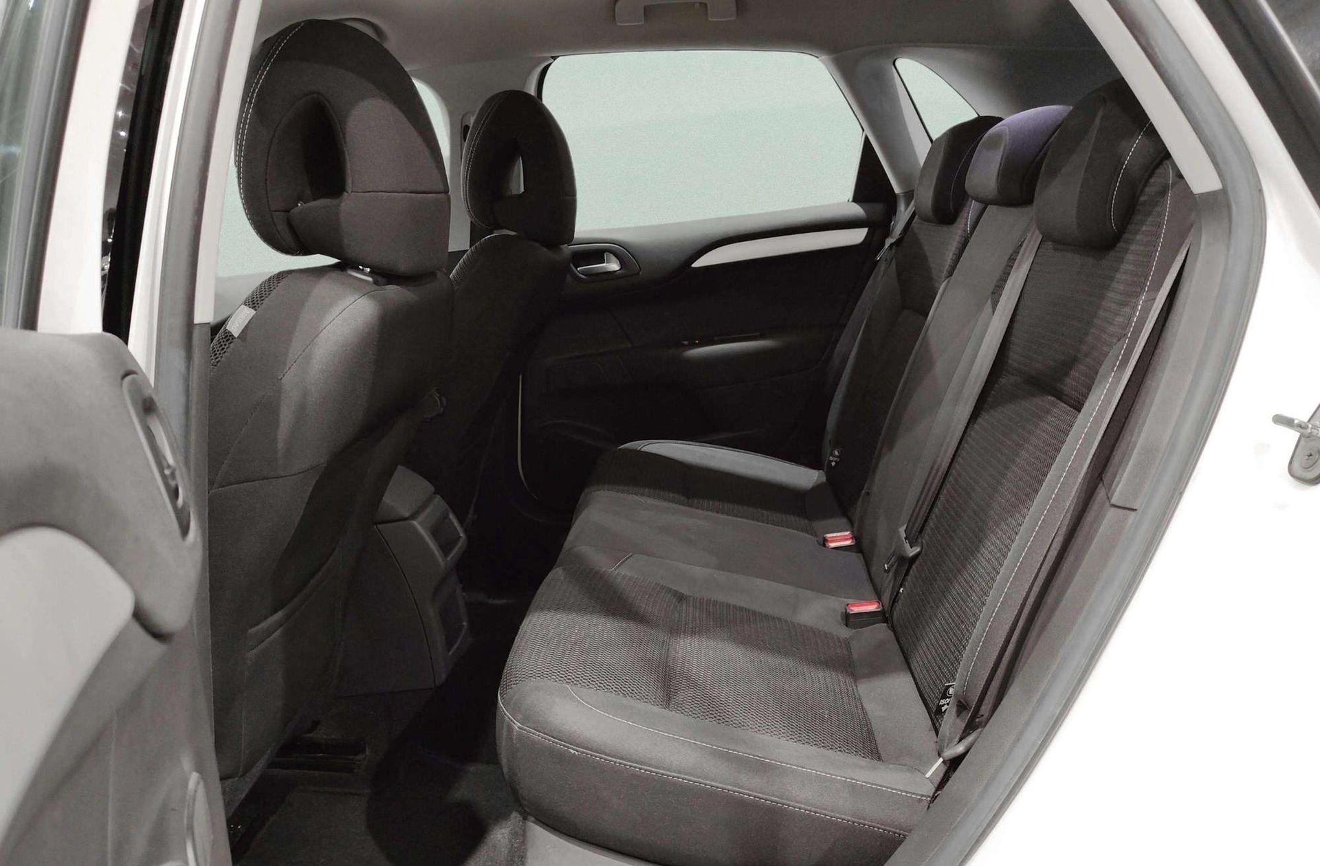 Citroën C4 1.6 e-HDI Collection - foto 8