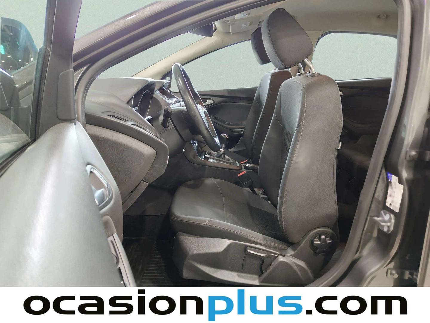 Foto asientos delanteros Ford Focus Ford Focus 1.0 Ecoboost S&S Trend+ (125 CV)