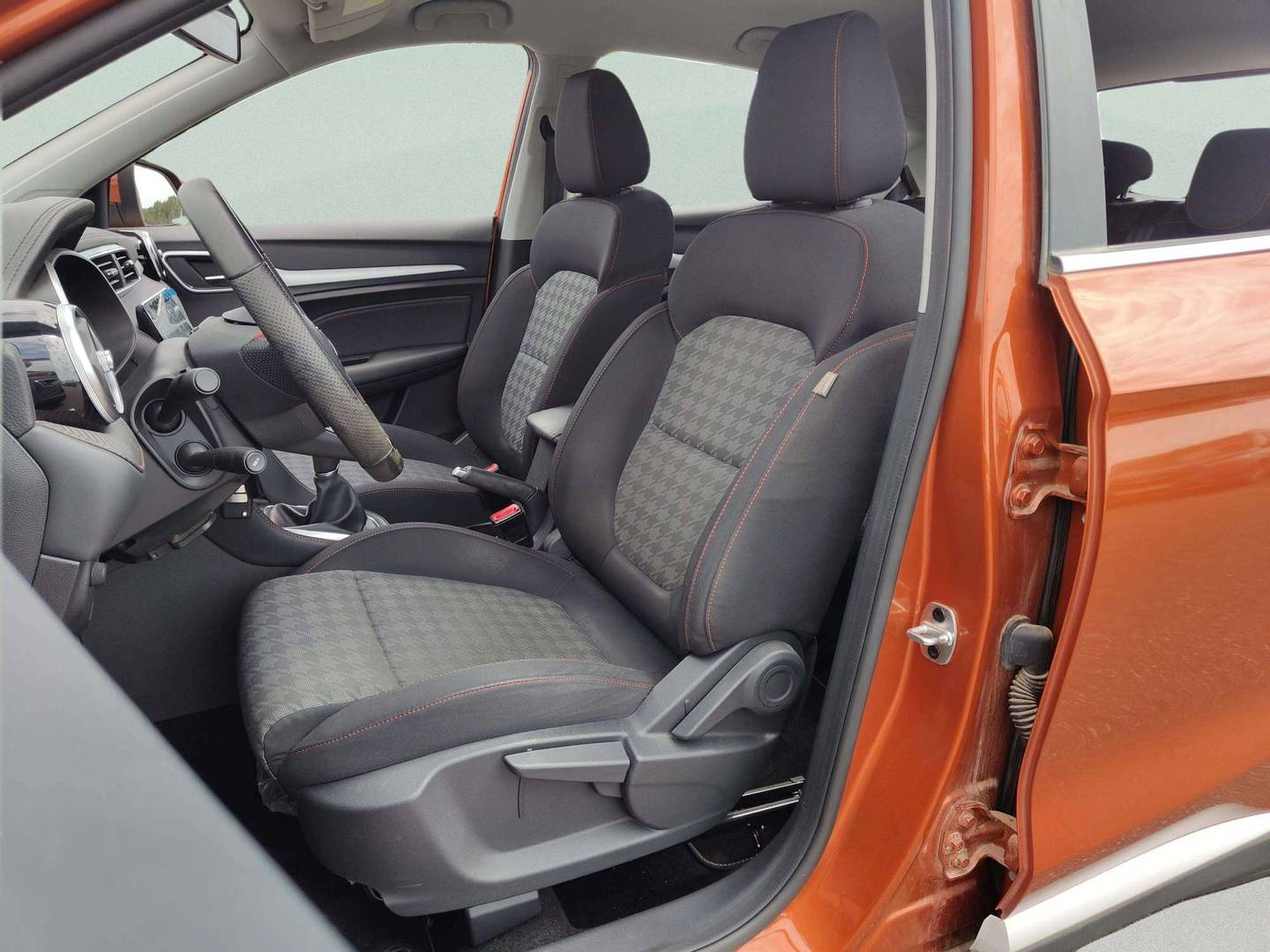 Foto asientos delanteros MG ZS MG ZS 1.5 Comfort (106 CV)