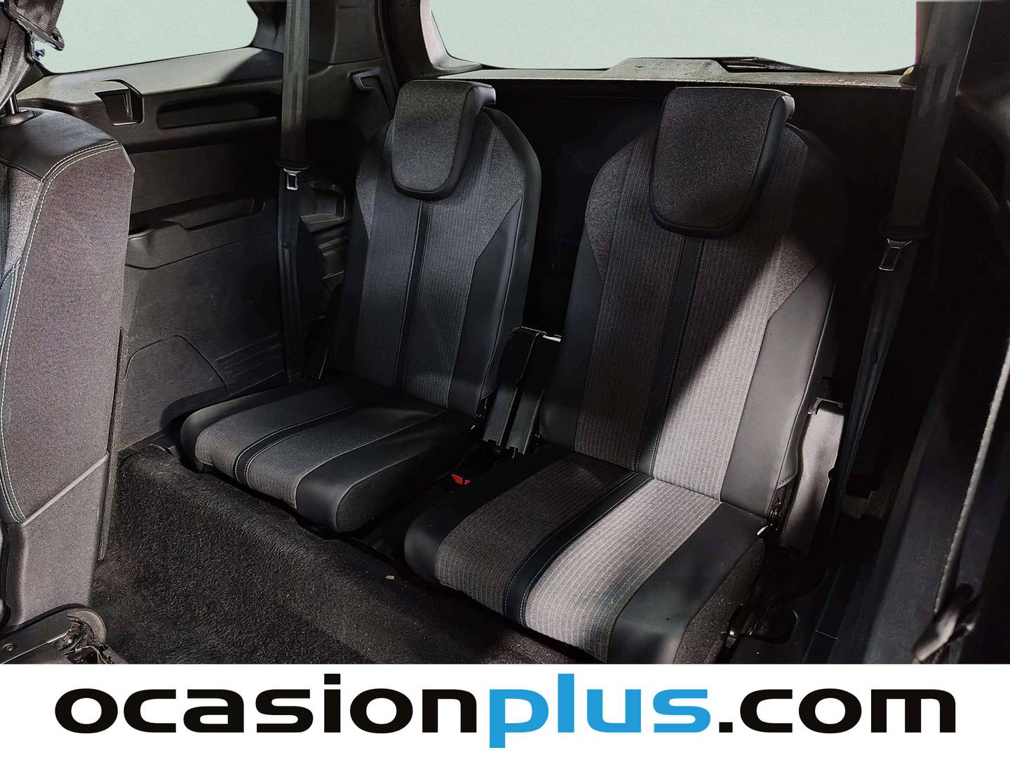 Foto asientos delanteros Peugeot 5008 Peugeot 5008 PureTech 130 S&S Allure Pack (130 CV) 7 Plazas