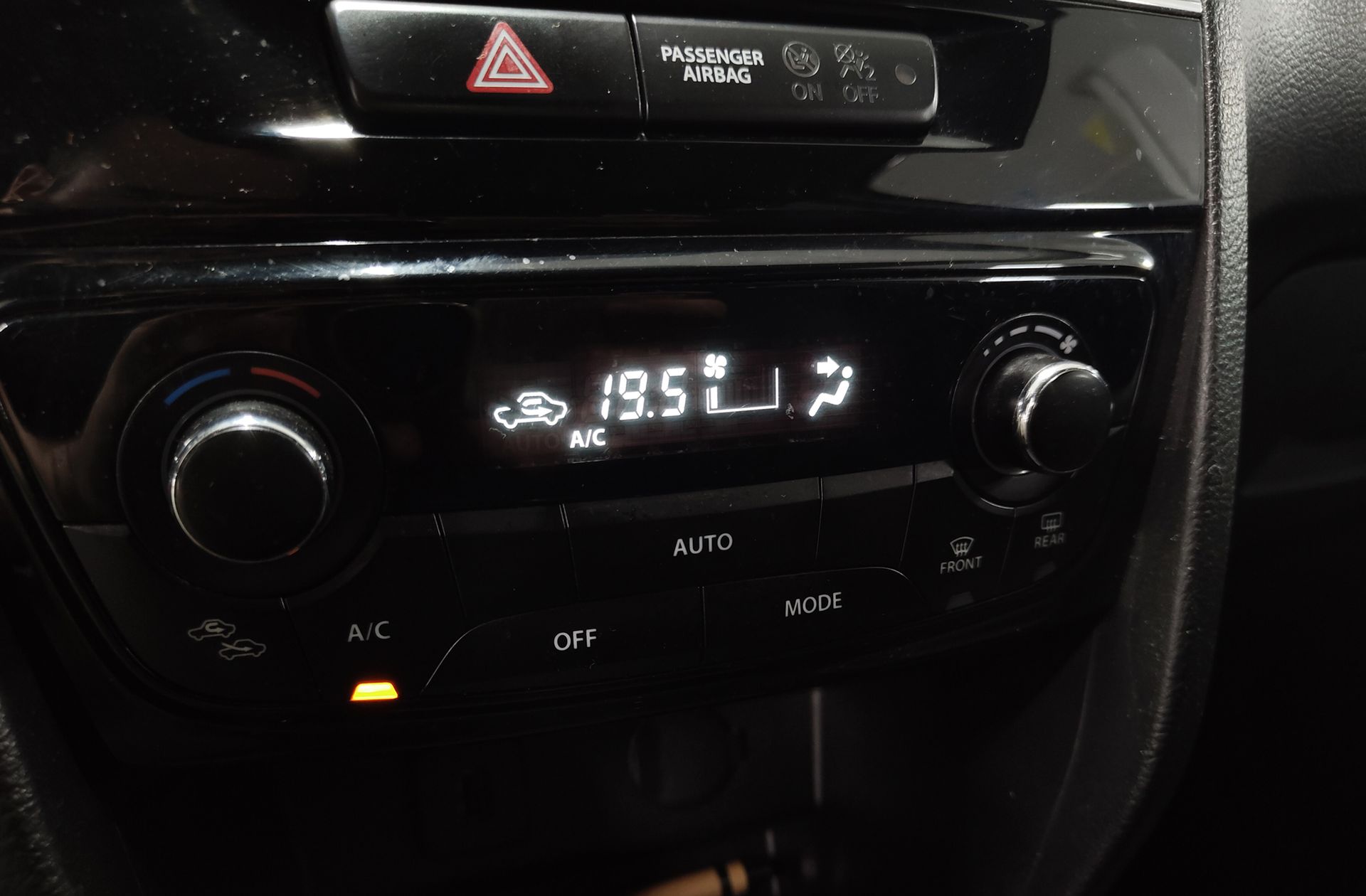 Suzuki Vitara 1.6 VVT GLX - foto 26