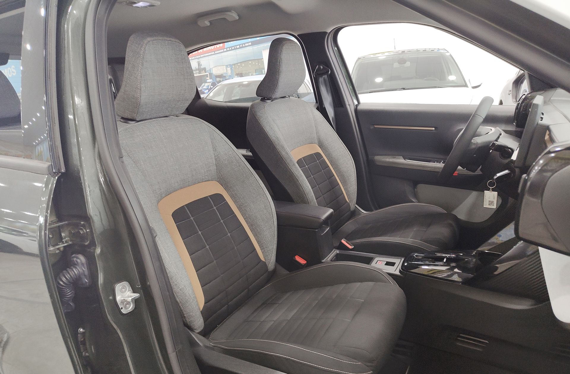 Citroën C3 Aircross Hybrid 145 Plus e-DCS6 - foto 18