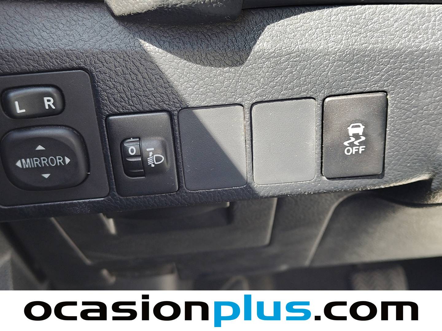 Accesorios del Toyota Auris Toyota Auris 90D Feel! (90 CV)