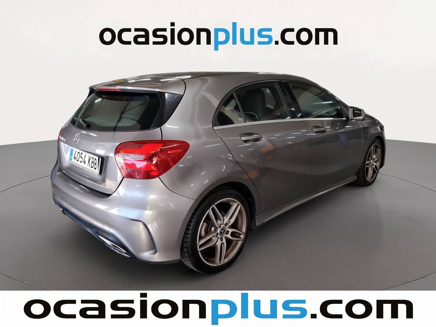 Foto trasera Mercedes Clase A Mercedes Clase A 200 d (136 CV) Pack AMG derecha