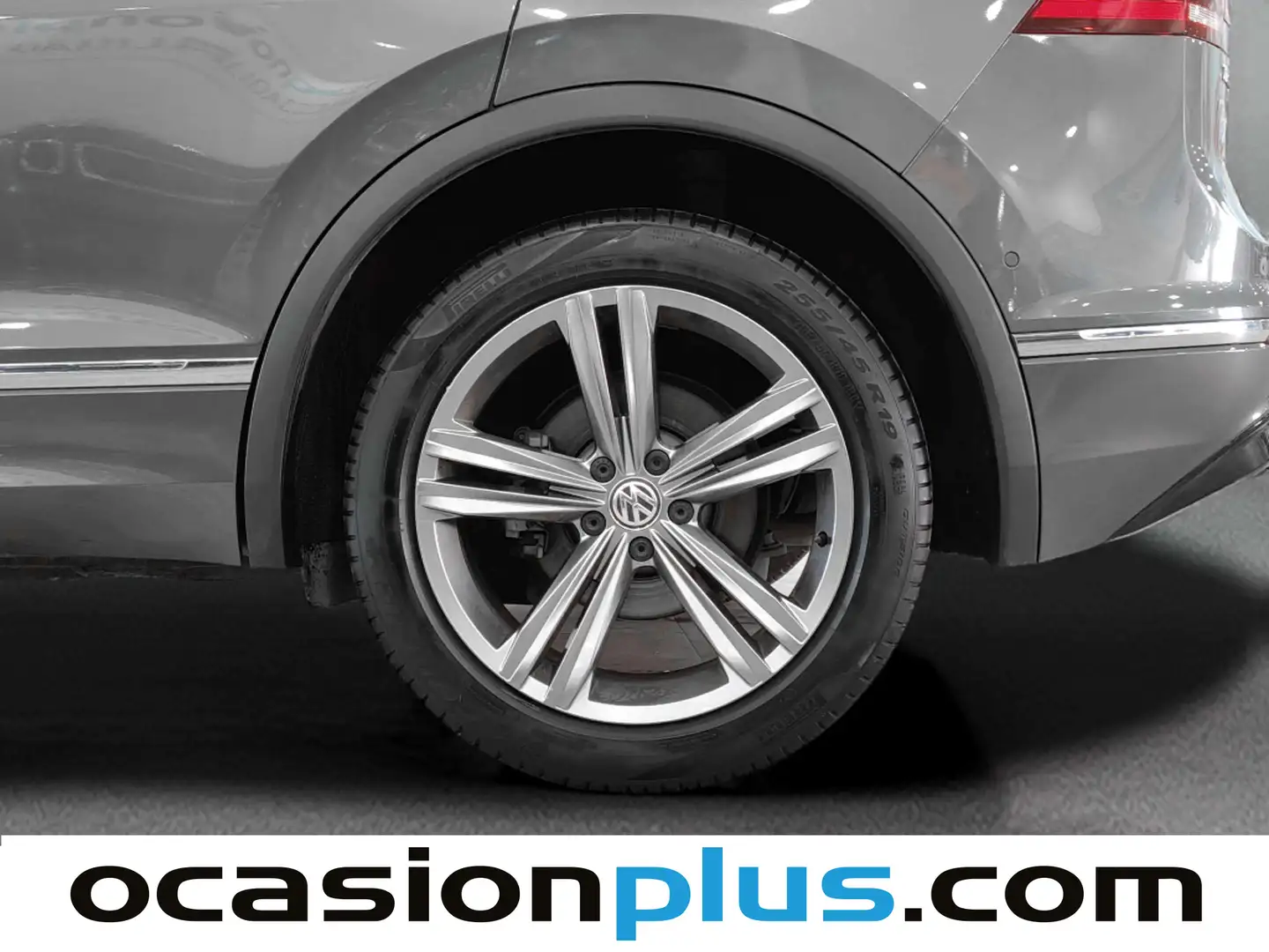 Foto Volkswagen Tiguan Volkswagen Tiguan Advance 1.5 TSI (150 CV) Pack R Line