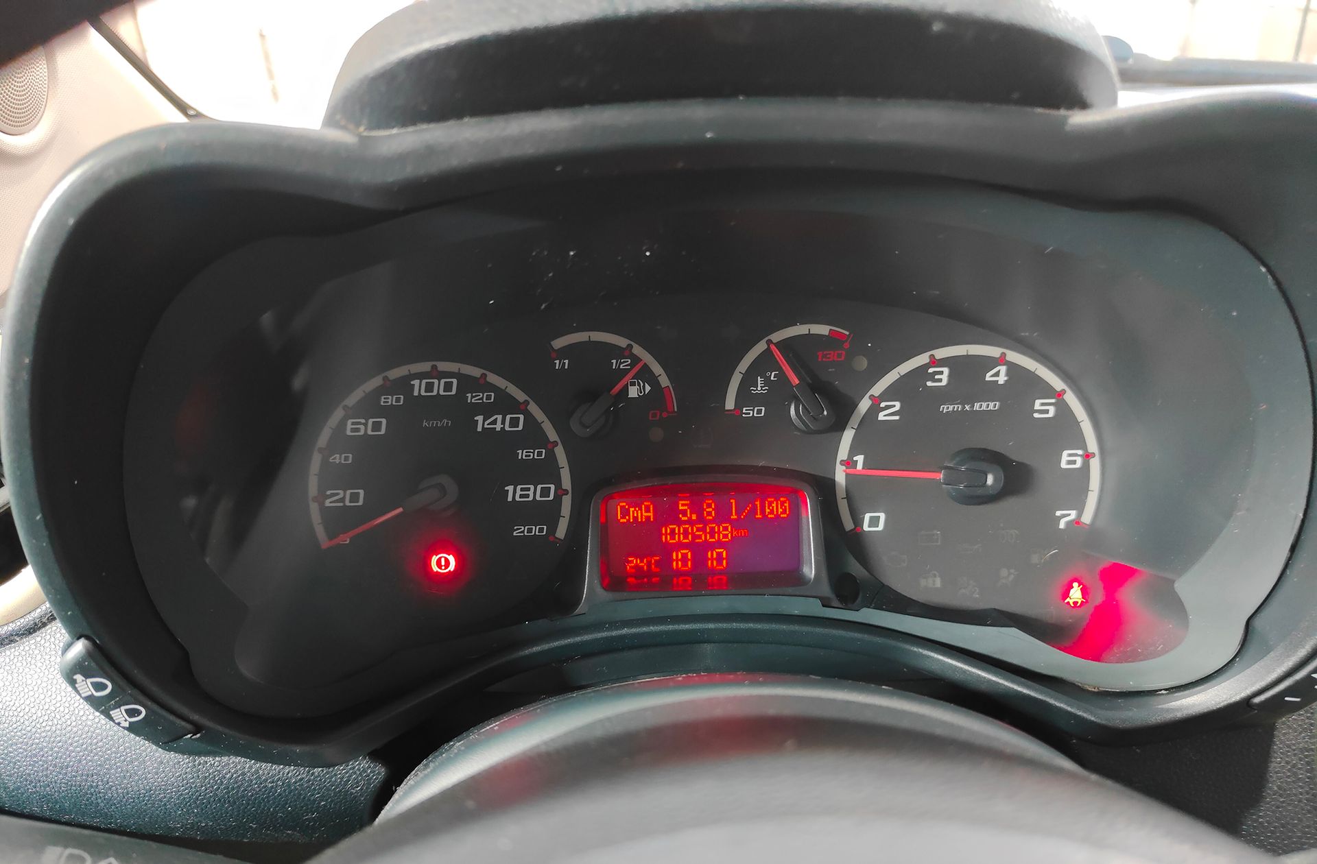 Ford Ka 1.2 Duratec Trend+ - foto 19