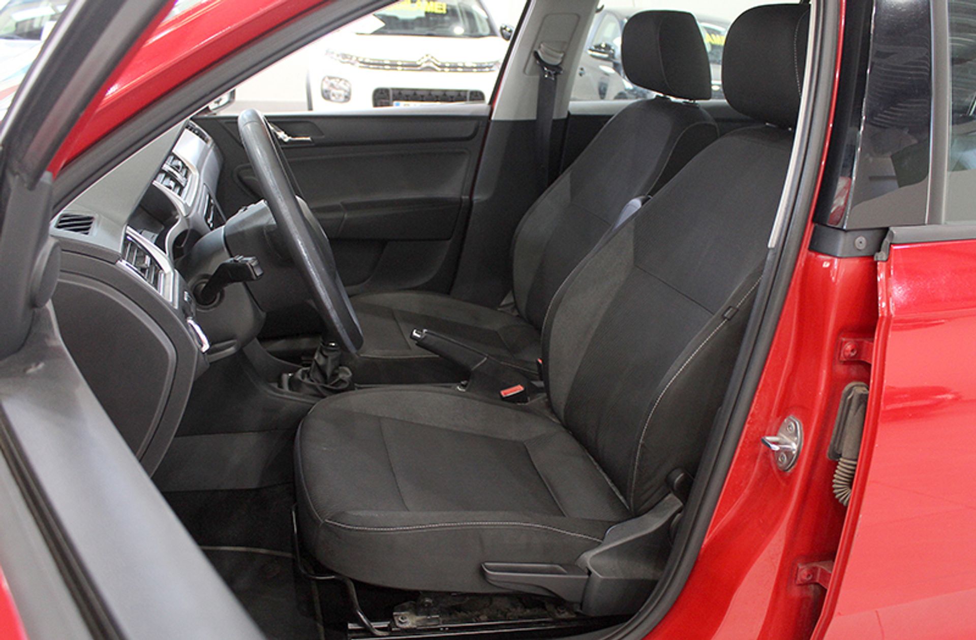Škoda Rapid Spaceback 1.6 TDI CR Ambition - foto 10