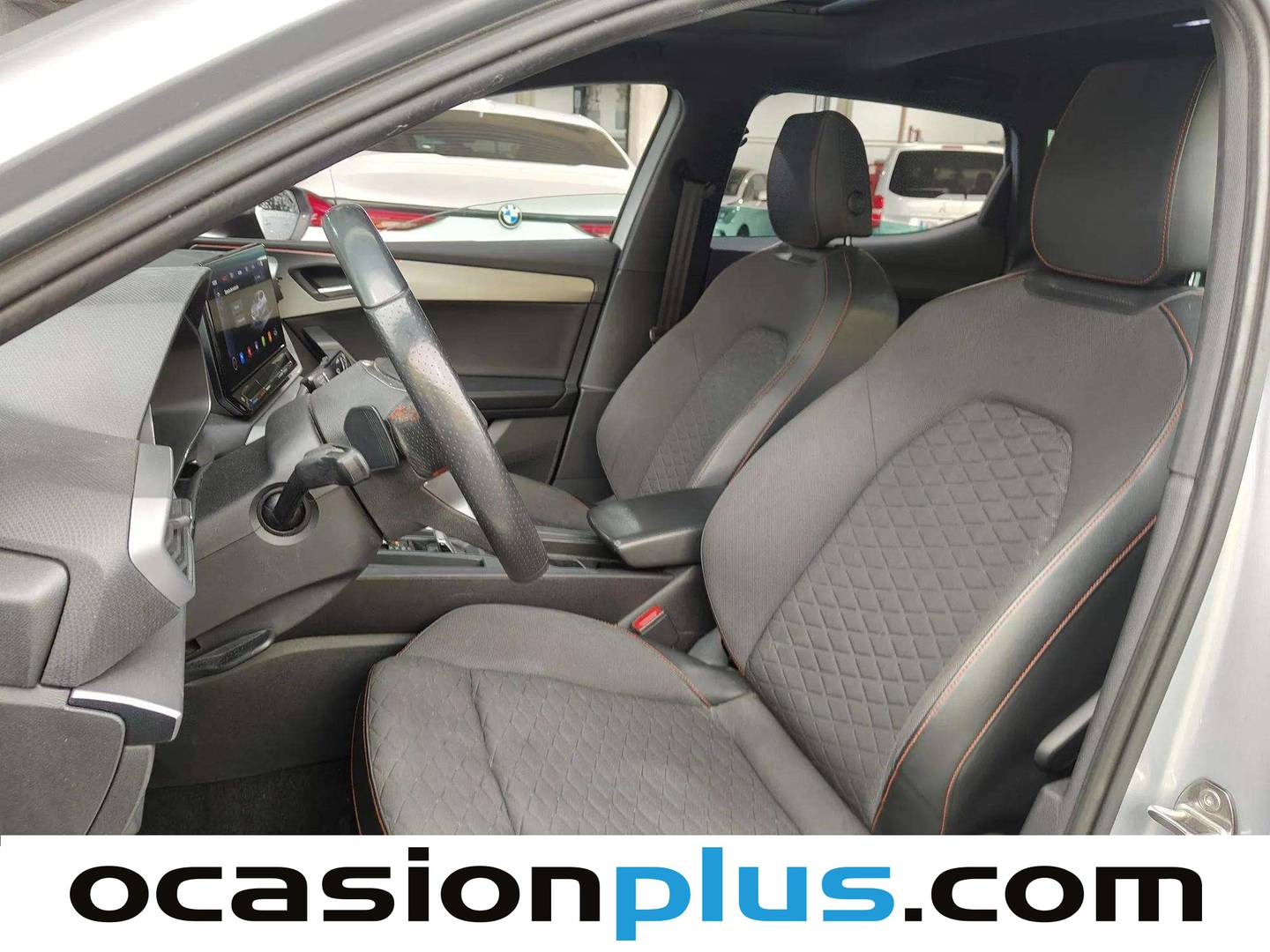 Foto asientos delanteros Seat León Seat León 2.0 TDI S&S FR Go L DSG (150 CV)
