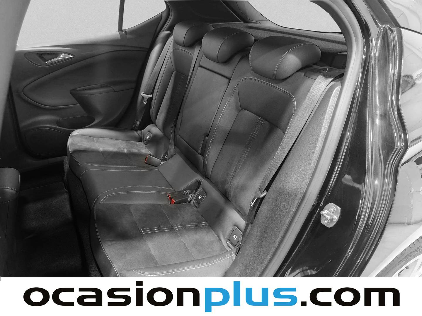 Foto asientos traseros Opel Astra Opel Astra 1.6 CDTI S&S GSi Line (136 CV)