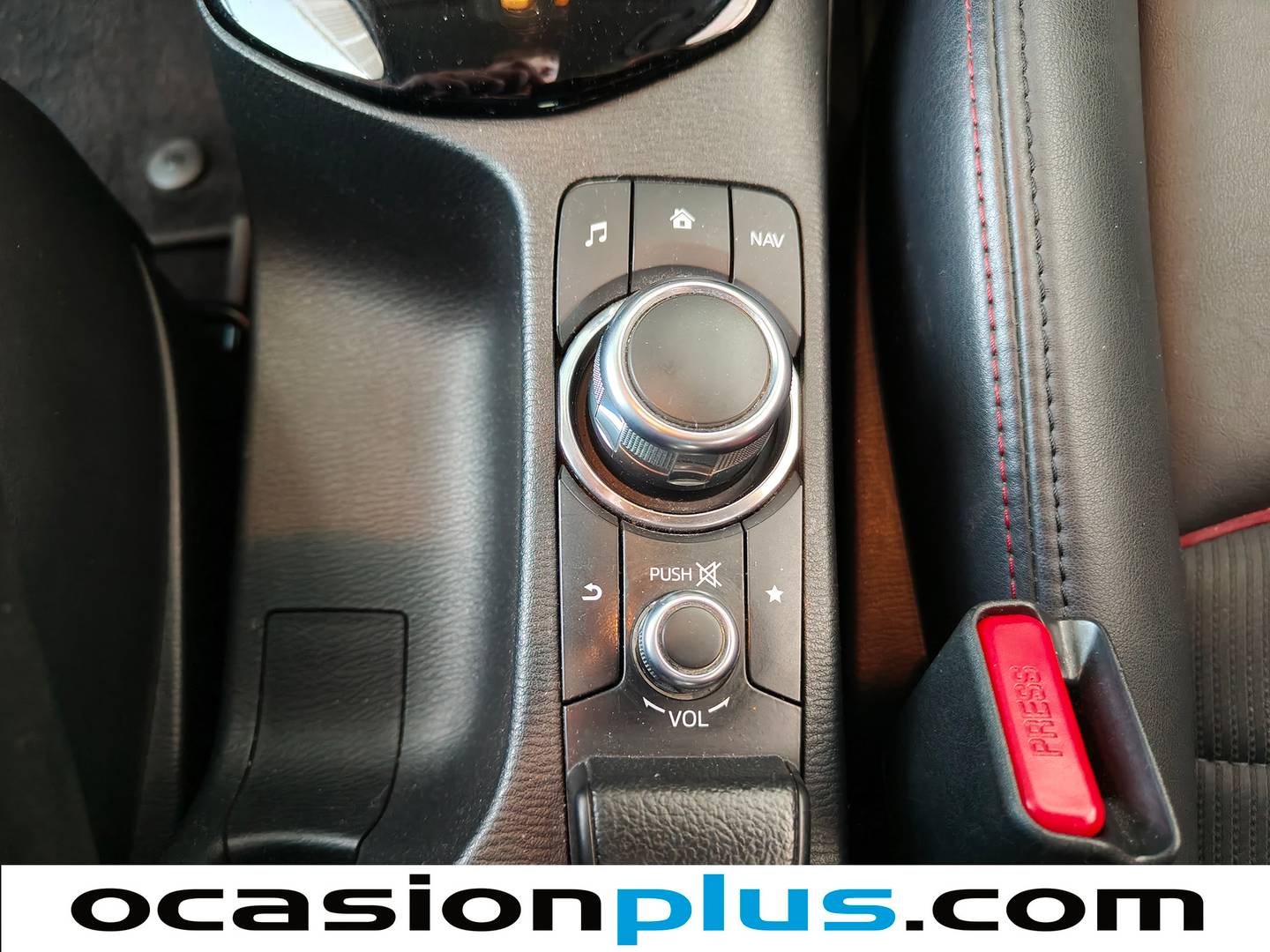 Foto Mazda CX-3 Mazda CX-3 1.5 DE SKYACTIV Luxury 2WD  (105 CV)