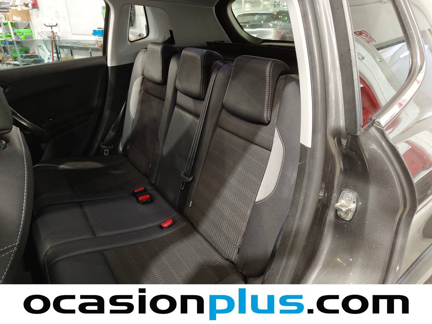 Foto asientos traseros Peugeot 2008 Peugeot 2008 BlueHDi 100 Allure (100 CV)