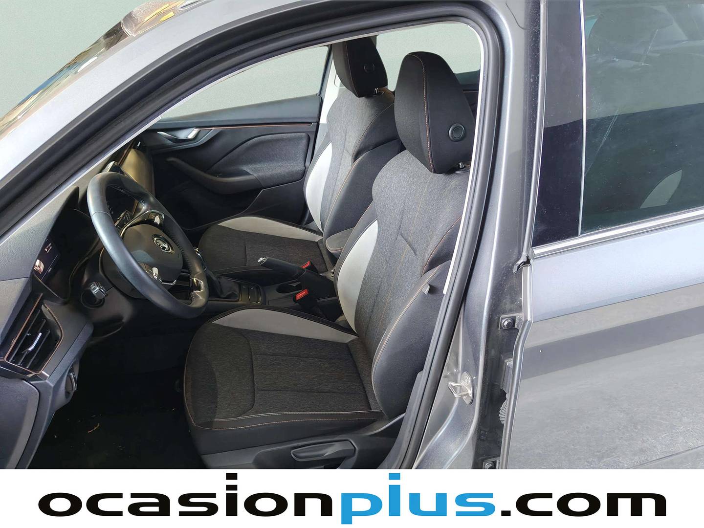 Foto asientos delanteros Skoda Kamiq Skoda Kamiq 1.5 TSI Style DSG (150 CV)