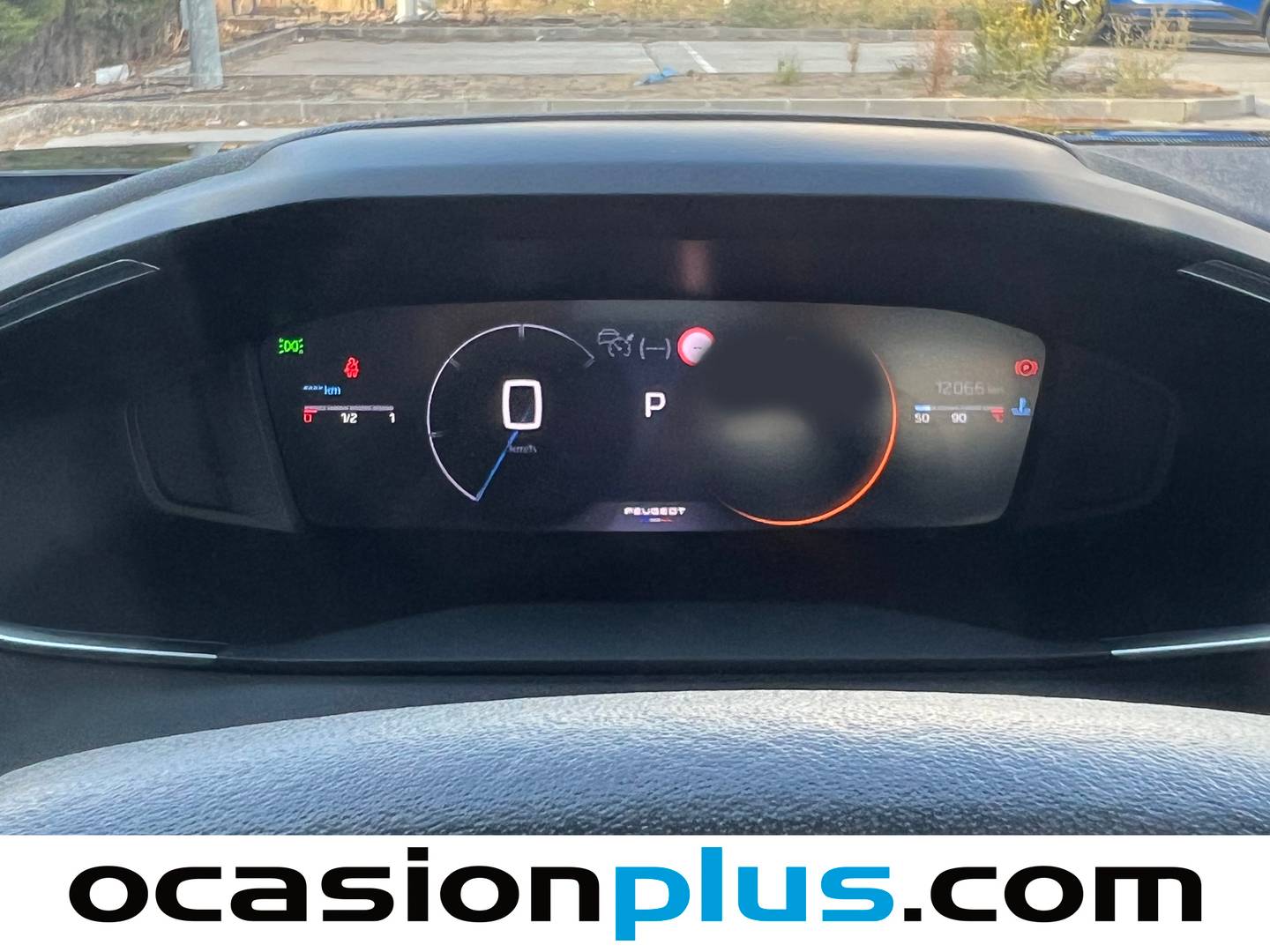 Foto Peugeot 2008 Peugeot 2008 Allure Hybrid eDCS6 (136 CV)