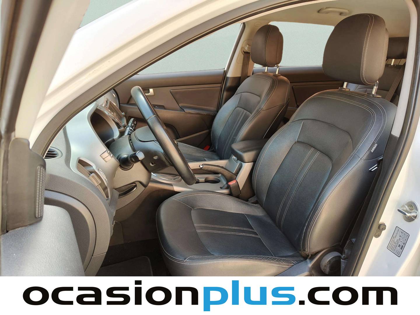 Foto asientos delanteros KIA Sportage KIA Sportage 1.6 GDI x-Tech Eco-Dynamics 4x2  (135 CV)