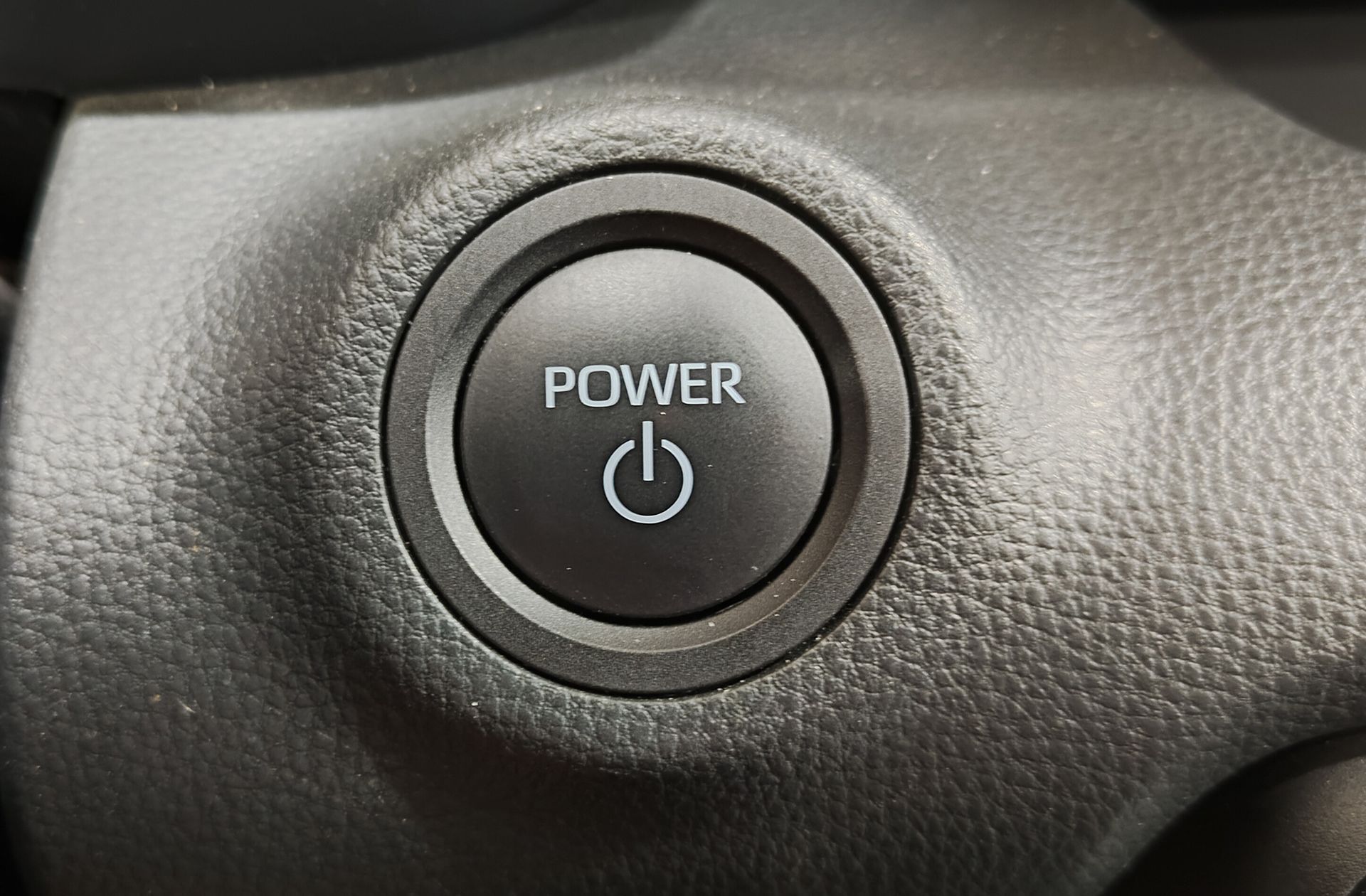 Toyota Yaris 120H Active Plus - foto 33