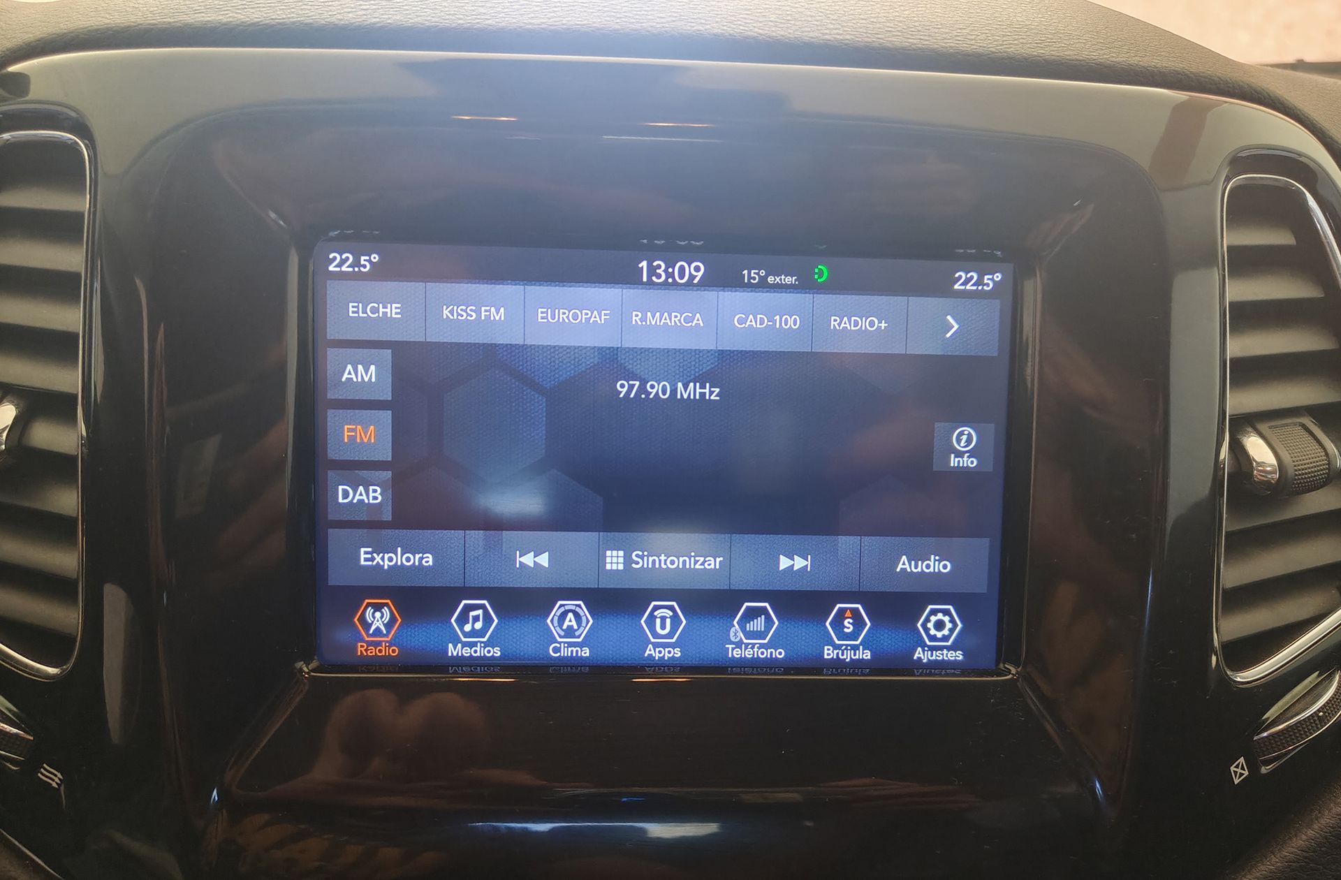 Jeep Compass 2.0 MultiJet Limited 4x4 AD - foto 31