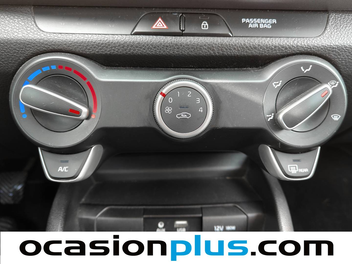 Foto KIA Stonic Kia Stonic 1.0 T-GDi Concept (100 CV)