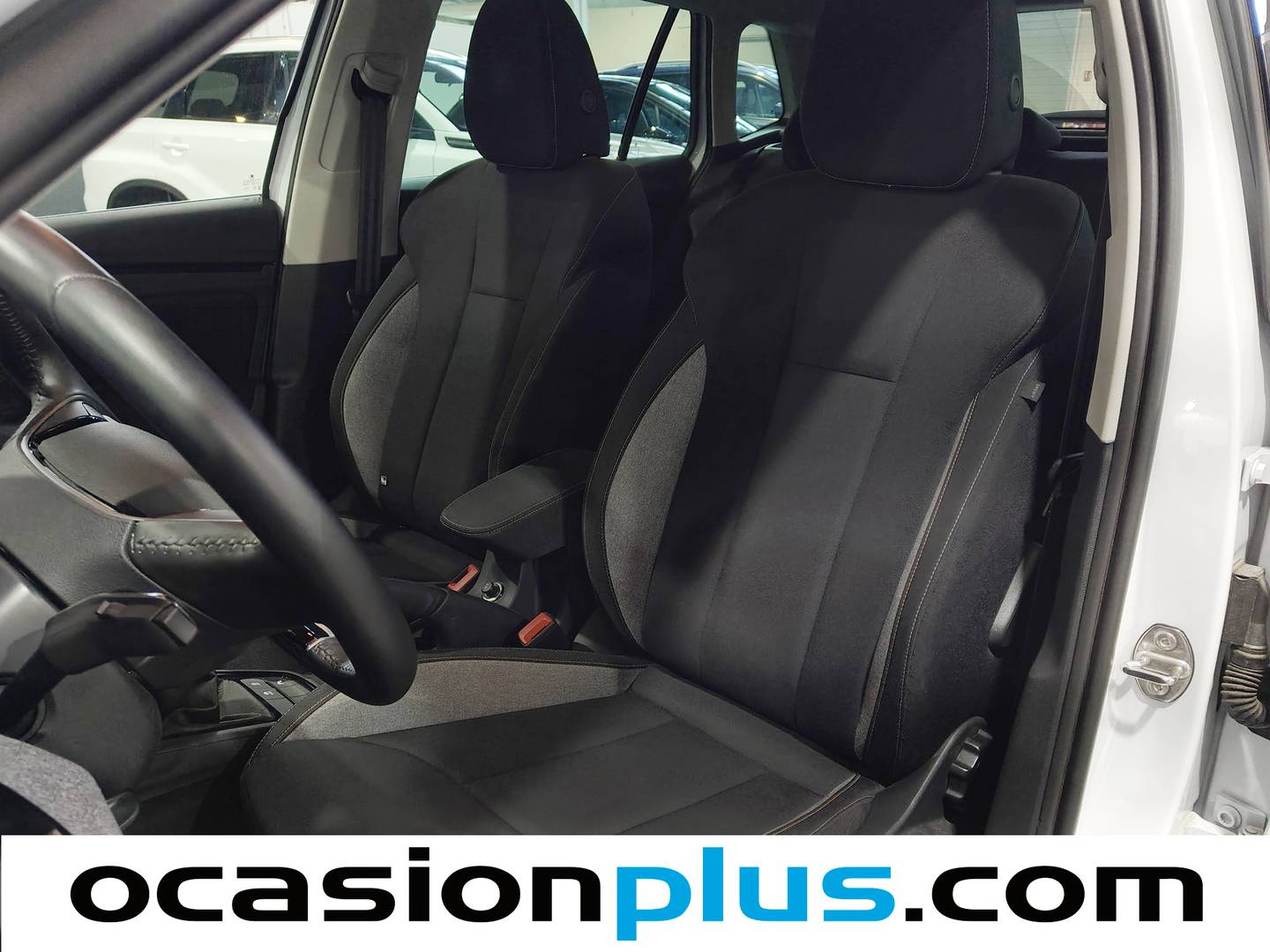 Foto asientos delanteros Skoda Kamiq Skoda Kamiq 1.0 TSI Selection (115 CV)