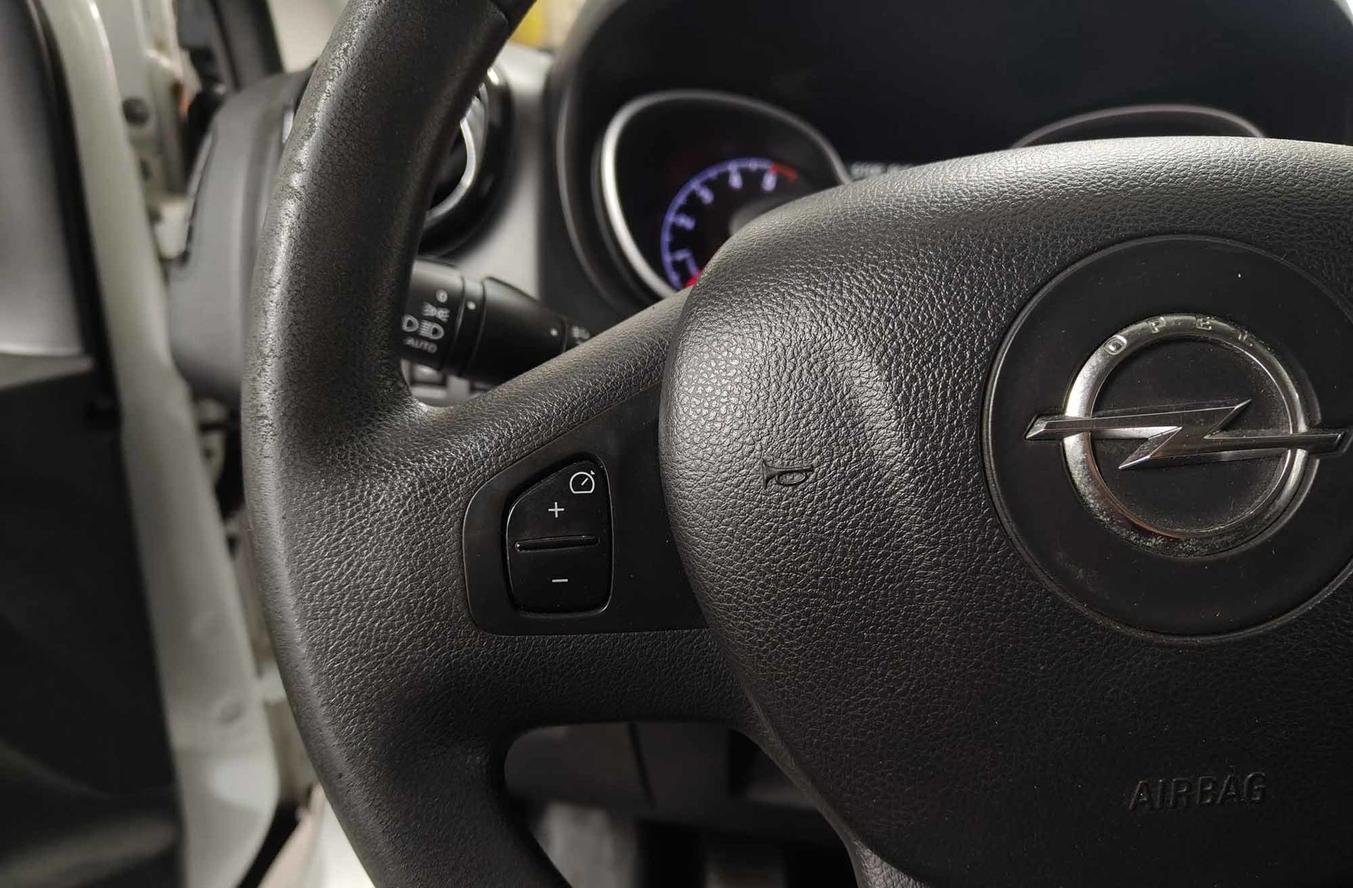 Opel Vivaro Combi 1.6 CDTI L2 2.9t - foto 22