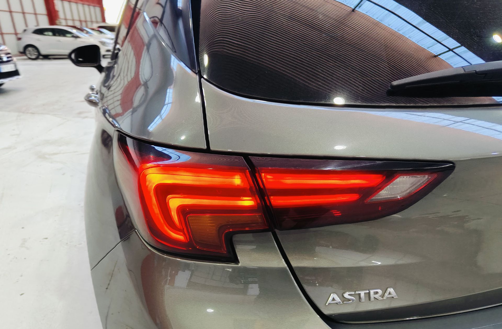 Opel Astra 1.6 CDTi Dynamic - foto 15
