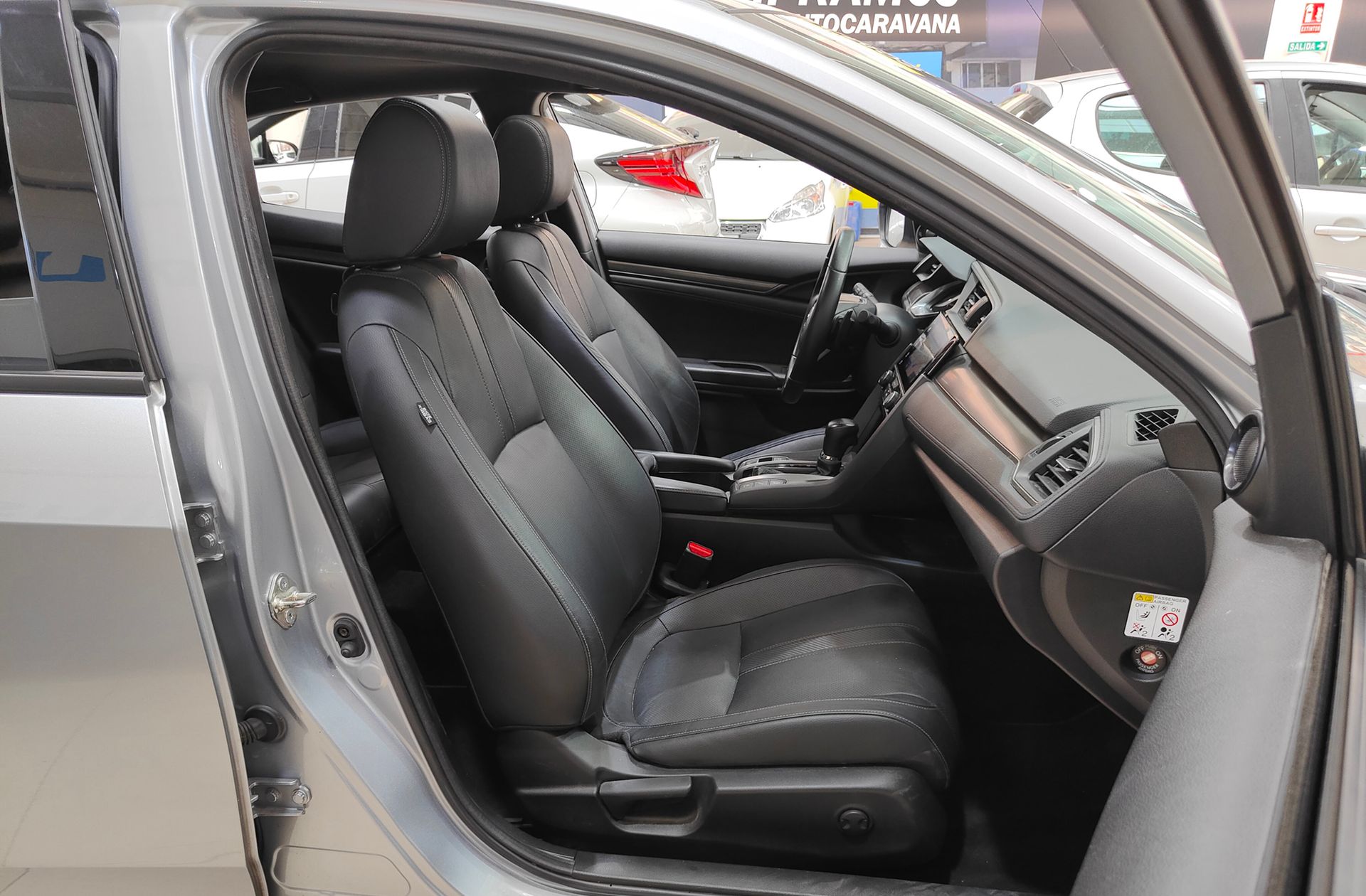 Honda Civic 1.0 I-VTEC Turbo Executive CVT - foto 19