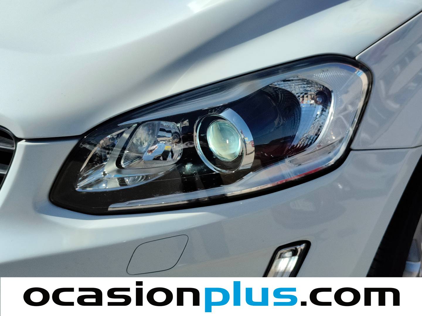 Equipamiento del Volvo XC60 Volvo XC60 D3 Kinetic Auto (150 CV)