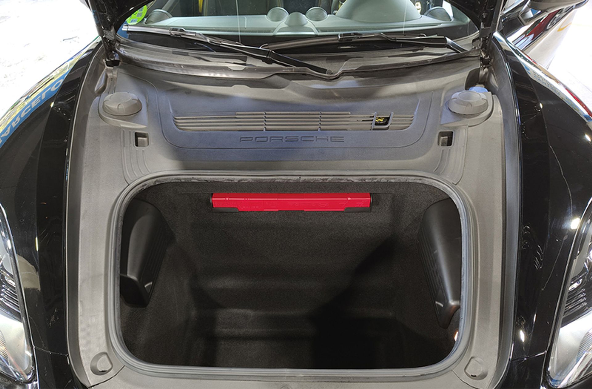 Porsche 718 Cayman GT4 - foto 16
