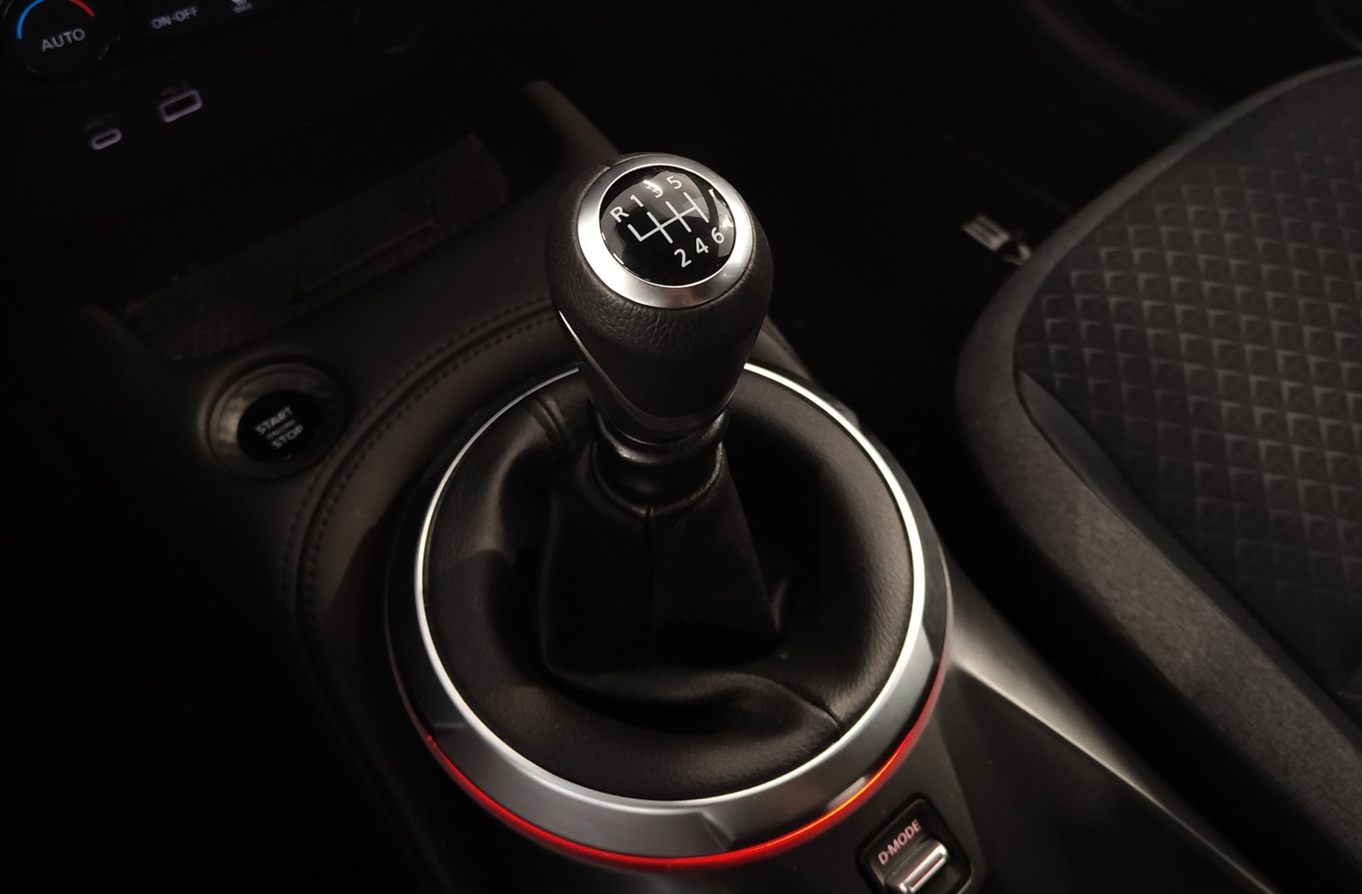 Nissan Juke DIG-T N-Connecta 4x2 - foto 5