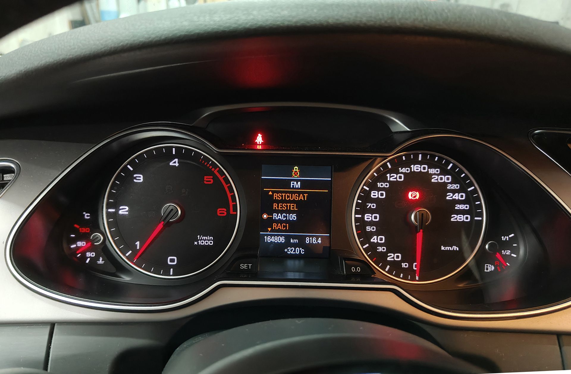 Audi A4 Avant Advanced edition 2.0 TDI - foto 21