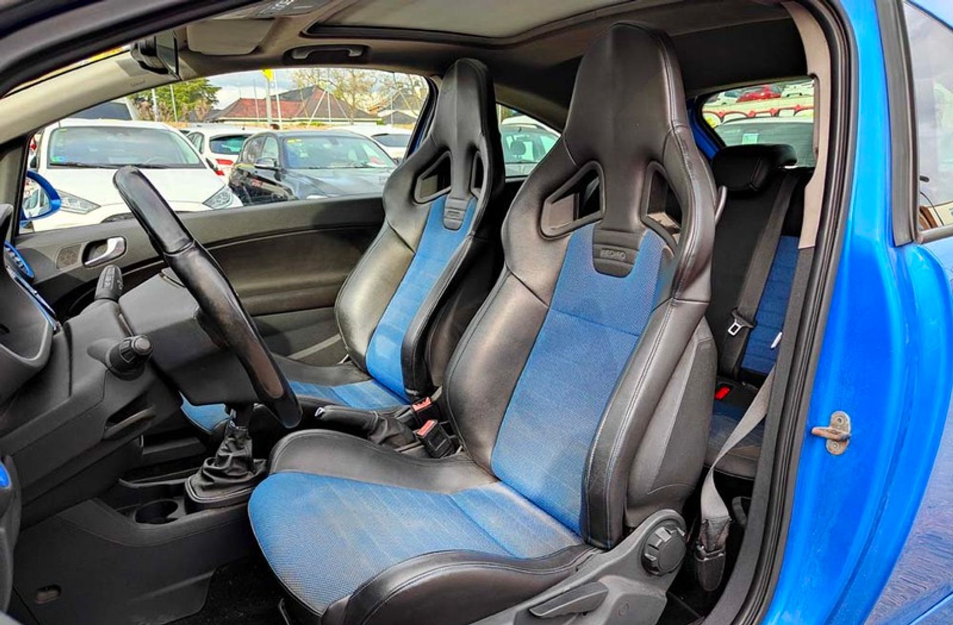 Opel Corsa 1.6 Turbo OPC - foto 12
