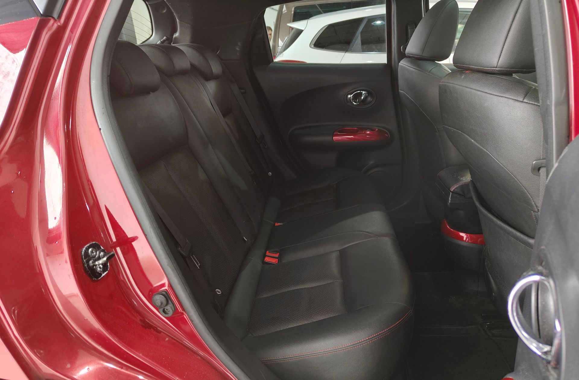 Nissan Juke 1.5 dCi Tekna 4x2 - foto 18