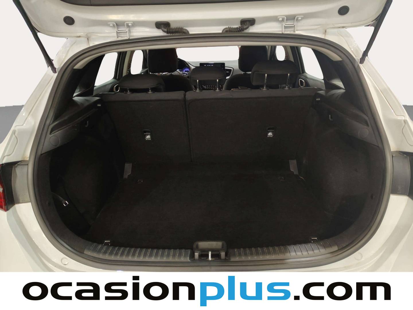 Fotos maletero KIA Ceed Kia Ceed 1.6 MHEV iMT Drive (136 CV)