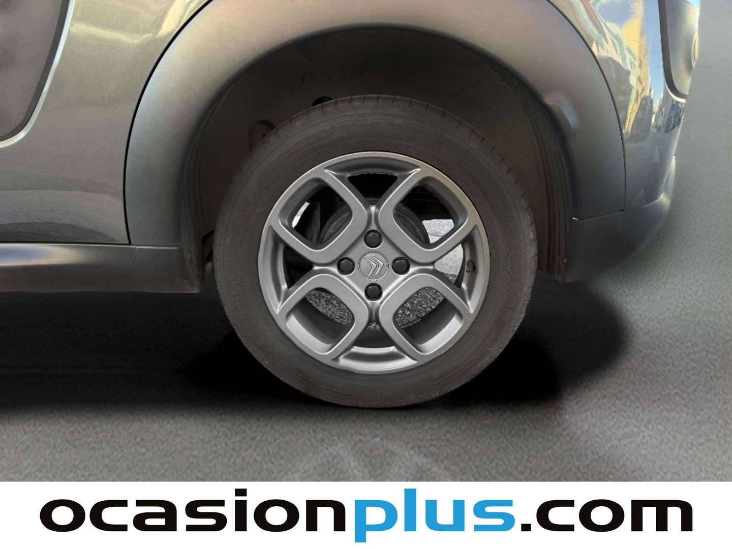 Foto Citroën C4 Cactus Citroen C4 Cactus 1.2 PureTech Feel Fine (82 CV)