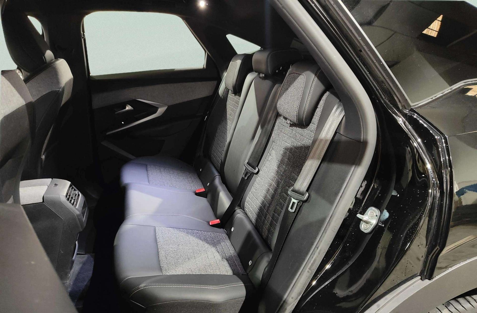 Peugeot 3008 Allure Hybrid eDCS6 - foto 12