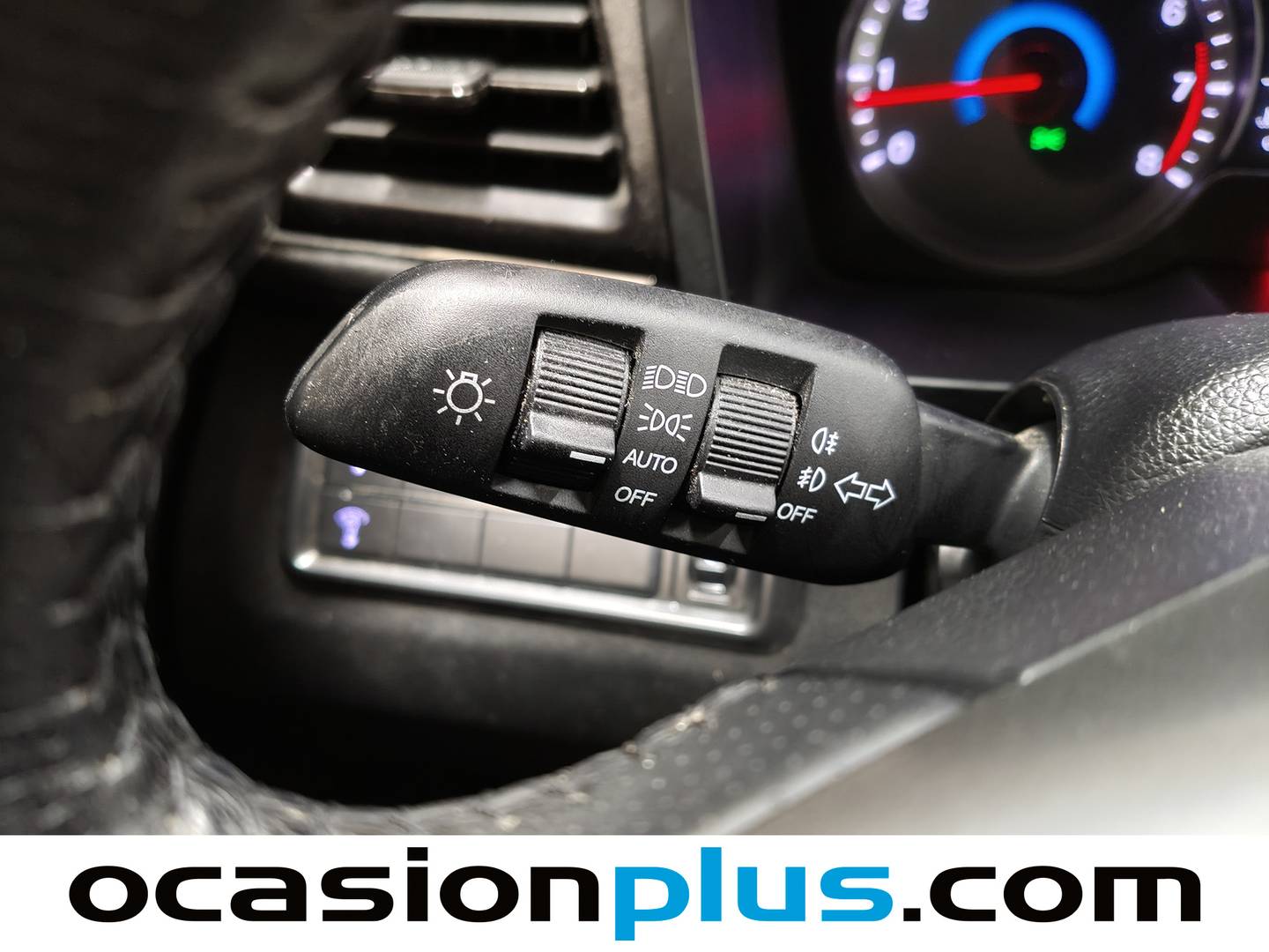 SsangYong Tivoli Ssangyong Tivoli G15T Urban Plus Auto (163 CV) de segunda mano