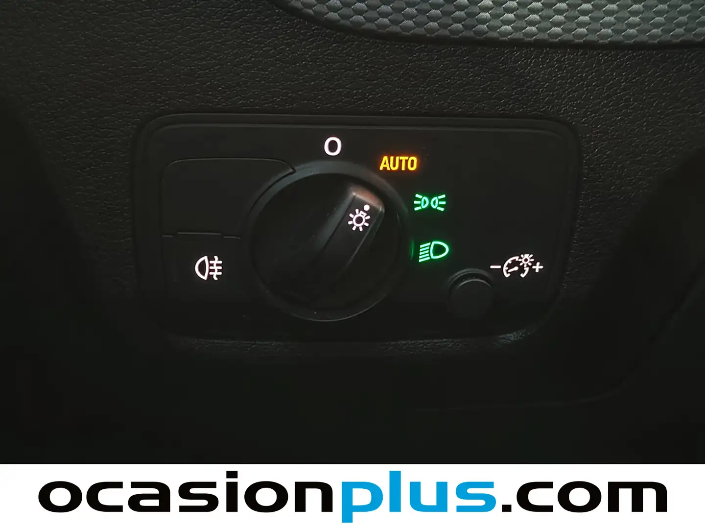 Foto Audi Q2 Audi Q2 Advanced 30 TDI (116 CV)