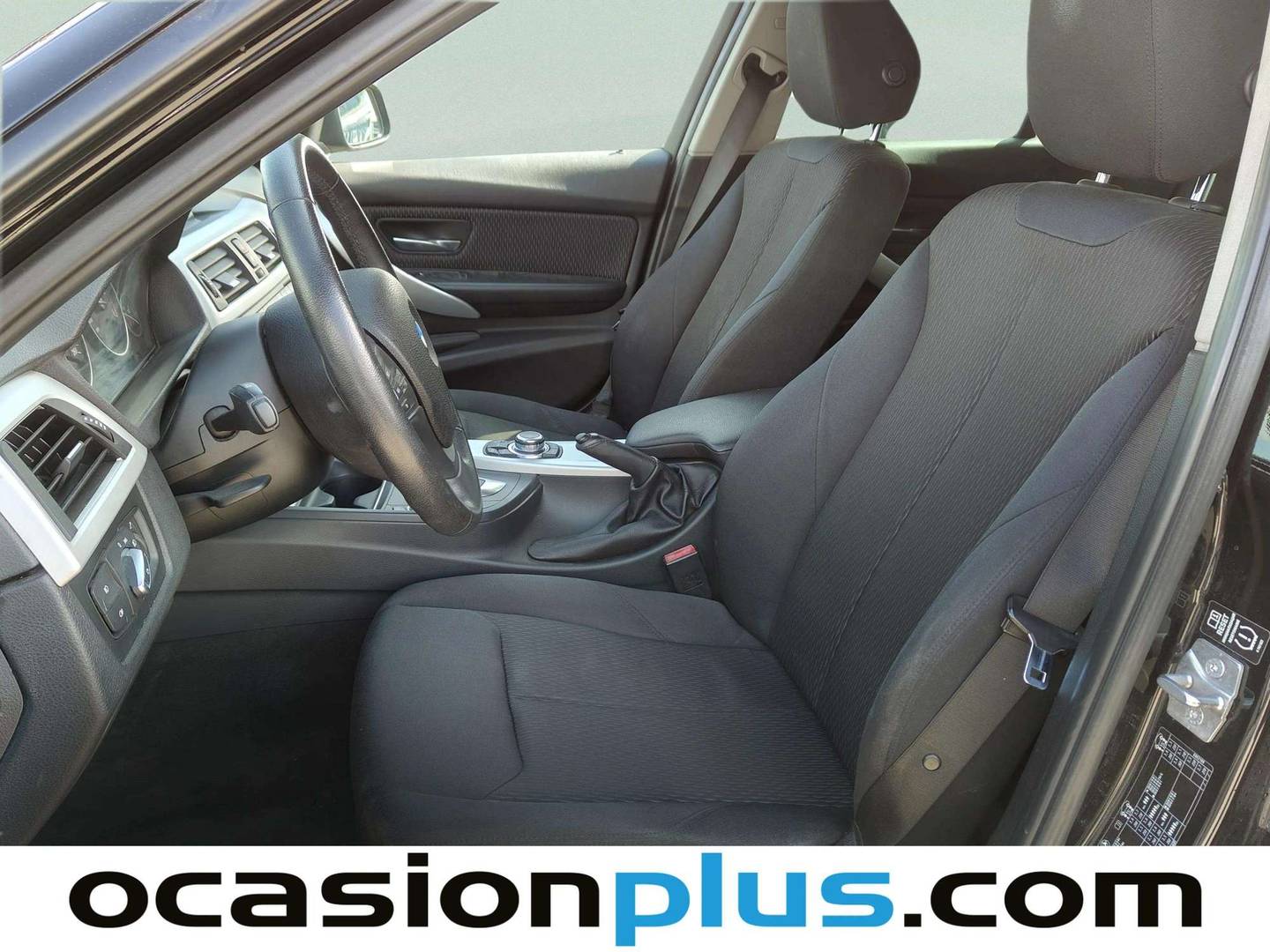 Foto asientos delanteros BMW Serie 3 BMW Serie 3 318d Touring (143CV)