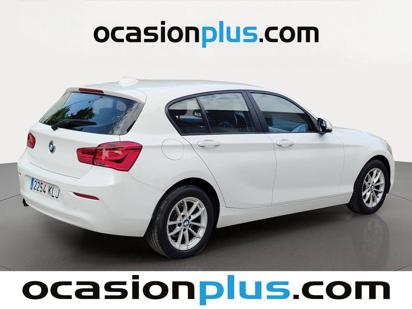 Foto trasera BMW Serie 1 BMW Serie 1 116i (109 CV) derecha