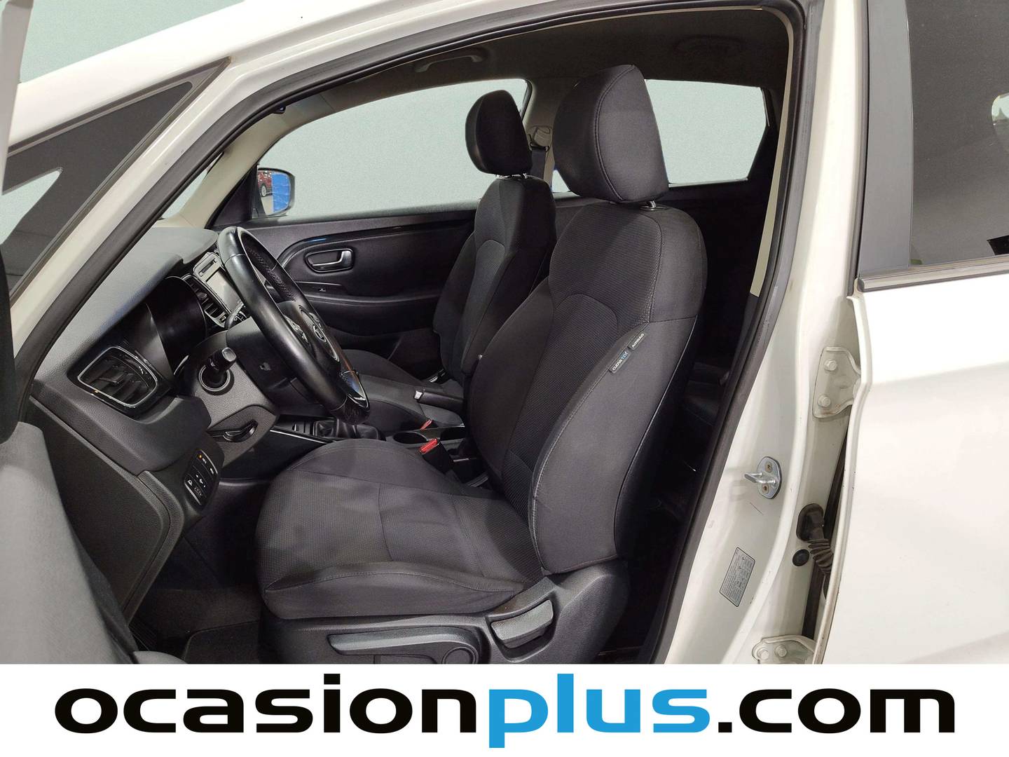 Foto asientos traseros KIA Carens KIA Carens 1.7 CRDi VGT Drive Eco-Dynamics (115 CV)