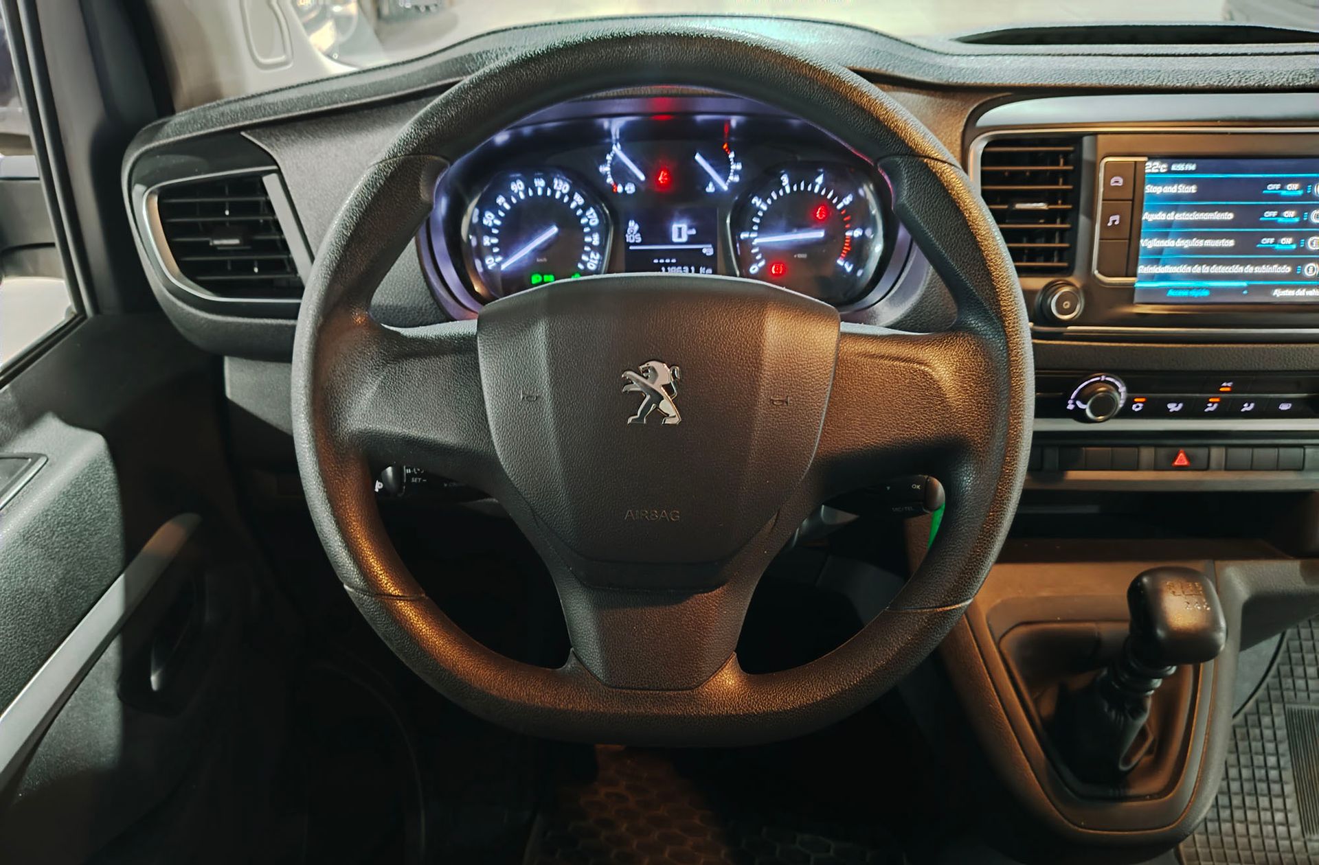 Peugeot Traveller BlueHDi 120 Business Long 9 plazas - foto 20