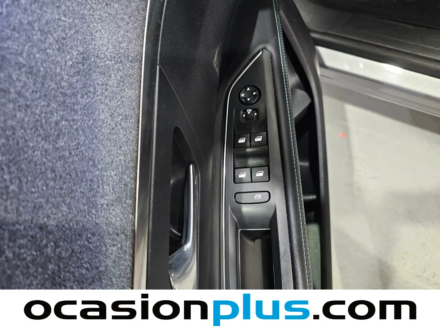 Foto Peugeot 5008 Peugeot 5008 PureTech 130 S&S Allure Pack EAT8 (130 CV) 7 PLAZAS