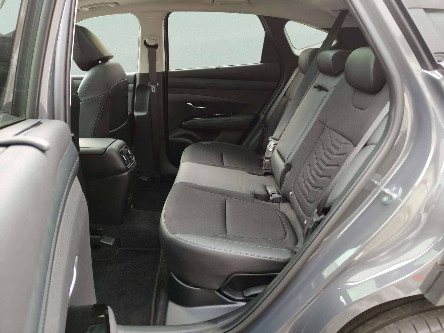 Foto asientos traseros Hyundai Tucson Hyundai Tucson 1.6 TGDI HEV Tecno Sky Auto (215 CV)