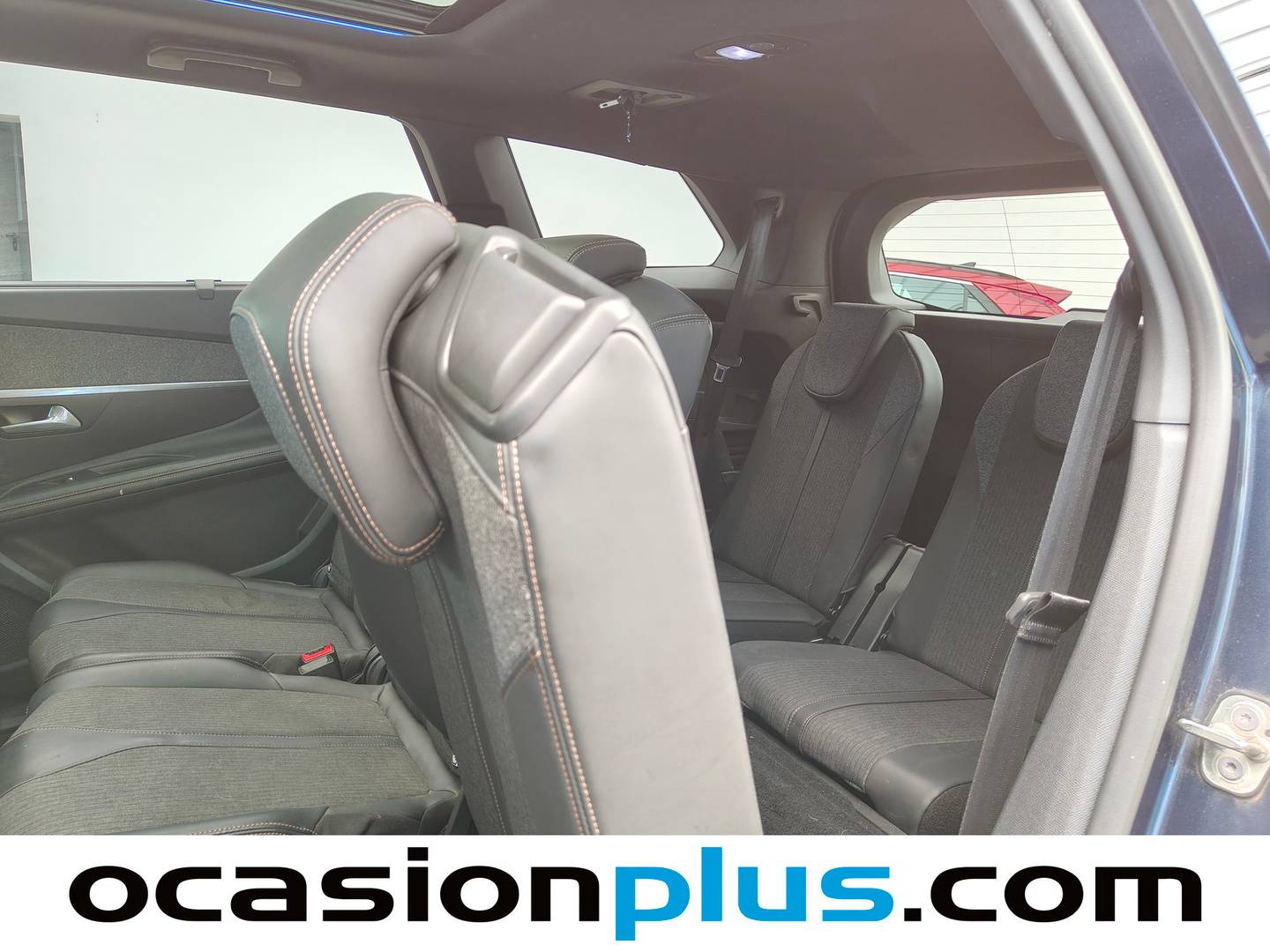 Extras y acabados del Peugeot 5008 Peugeot 5008 BlueHDI 130 S&S GT Line EAT8 (130 CV) 7 Plazas